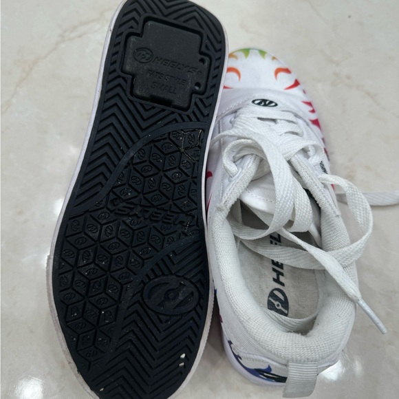 💗Kids’ Healys size 3 - Picture 4 of 4